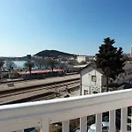 Simoni * Split
