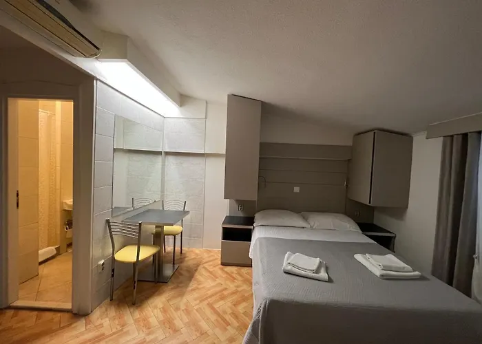 Simoni Apartment Split