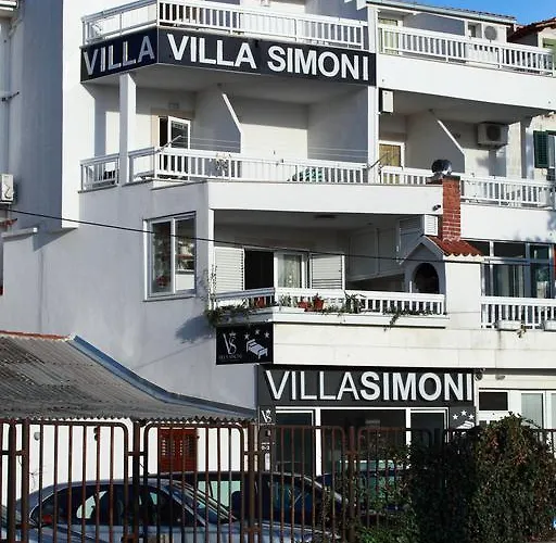 Simoni Apartment Split