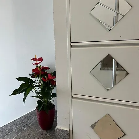 Apartment Simoni *