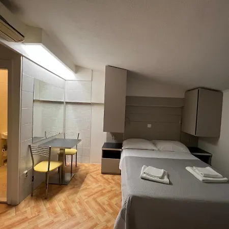 Simoni Apartment Split