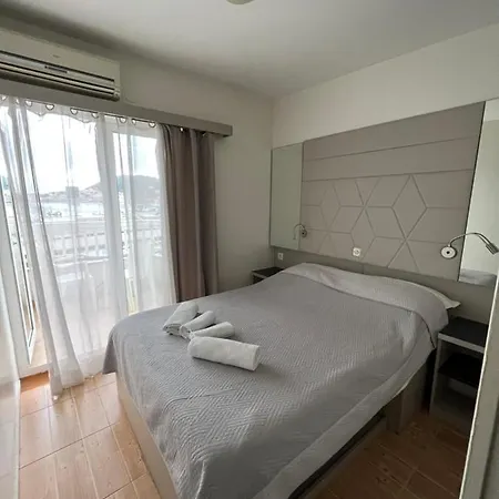 Simoni Apartment Split
