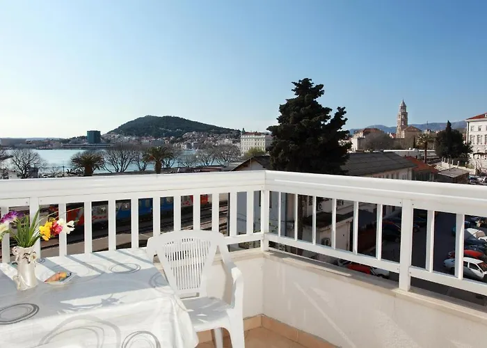 Simoni * Split