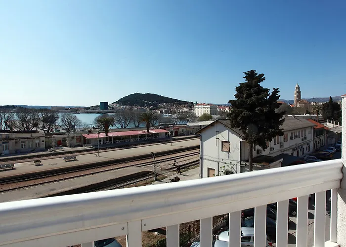 Simoni * Split